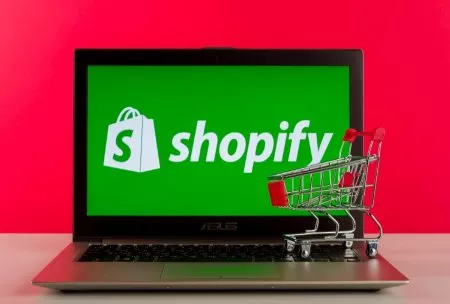 Selling using Shopify platform image
